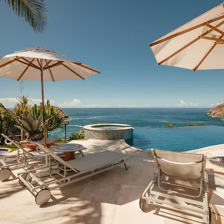 Cliffside Luxury Inn-3